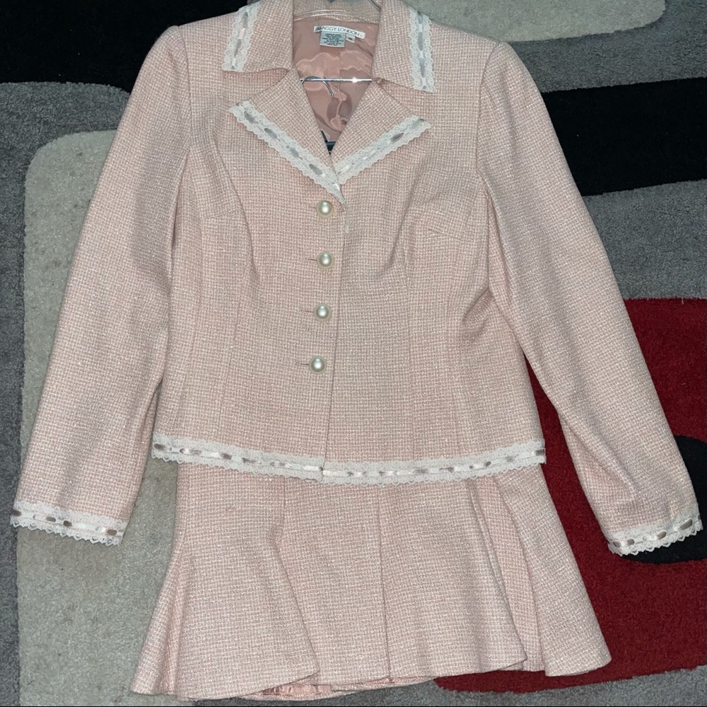 Women’s casual skirt suit set size 16